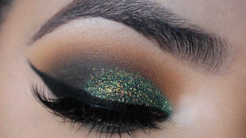اكتشفي طريقة تطبيق ماكياج أخضر سموكي لربيع 2019