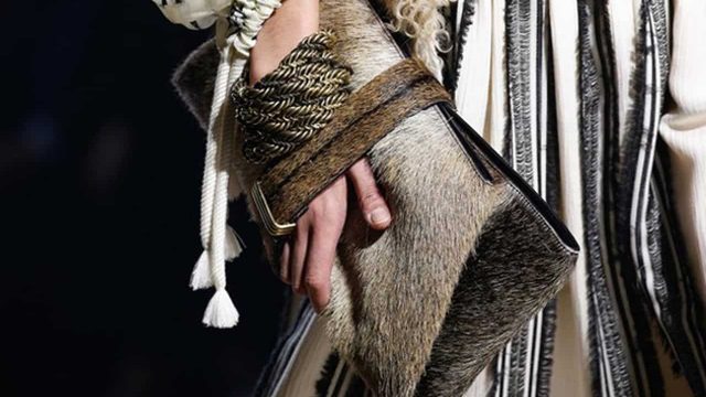 أحدث تصاميم شنط اليد من أسبوع الموضة في باريس