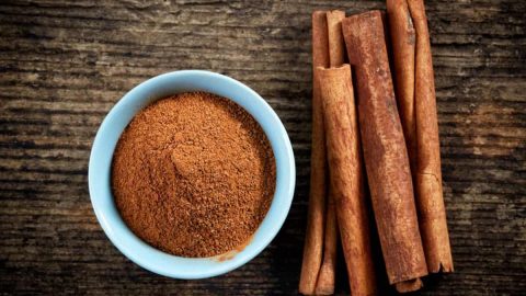 اكتشفي فوائد القرفة الجمالية والصحية