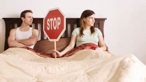 تعرفي إلى مخاطر الجماع وقت الدوره