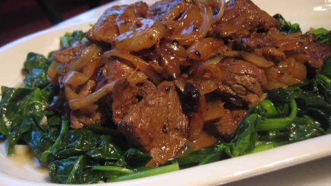 خطوات تجهيز السبانخ باللحمة لشهر رمضان