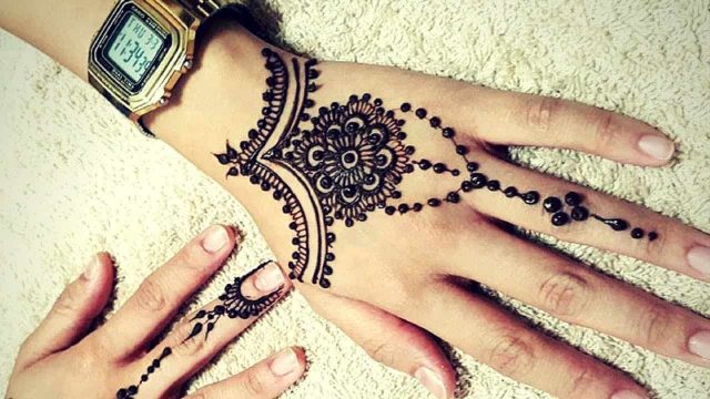 رسومات حنه ناعمة لعروس صيف 2019