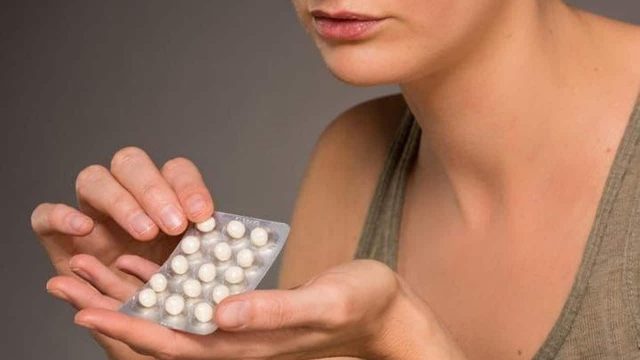 هل أن حبوب منع الحمل تعزز من مخاطر الإصابة بسرطان الثدي؟