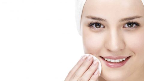 ماسك الزبادي والفواكه للحفاظ على شباب البشرة