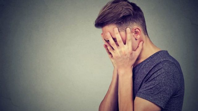 تعرفي إلى أعراض التوحد عند الكبار