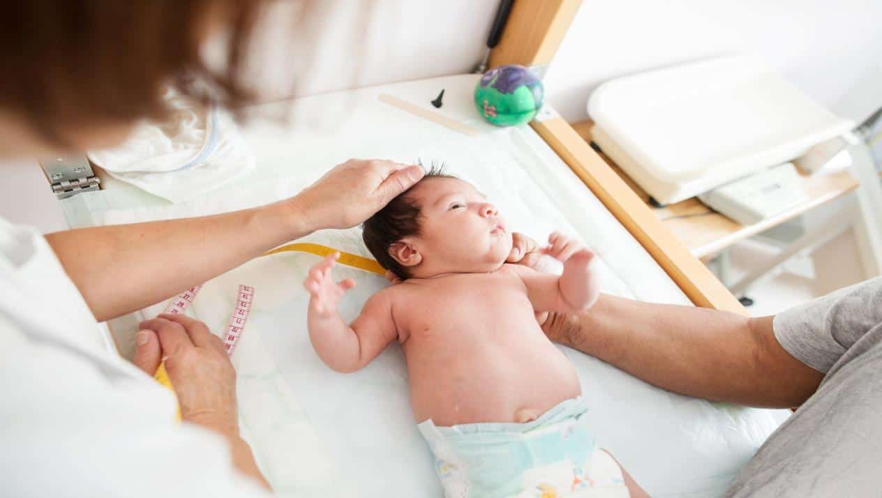 الفتق السري عند الأطفال