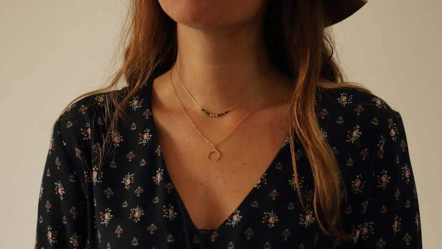 بالصور: سلاسل ذهبية ناعمة بتصميم الطبقات