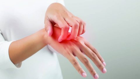 5 علاجات لتهدئة الطفح الجلدي