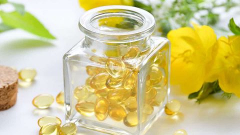 فوائد لا تصدق لزيت عشبة الأخذرية