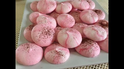 طريقة تجهيز حلى الورد بالهيل لضيافة العيد