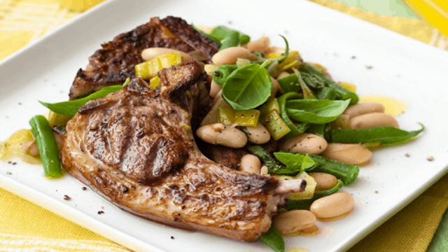 خطوات تجهيز شرائح اللحم بالليمون والثوم