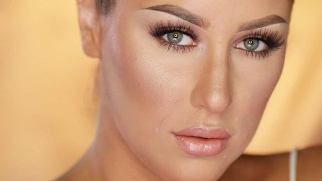 بالفيديو: تألقي بإطلالة مكياج برونزي لعيد الفطر 2019