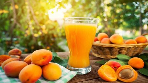 أفضل طريقة لتجهيز عصير قمر الدين المجفف