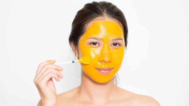 طرق مختلفة لاستخدام الكركم لتبييض البشرة