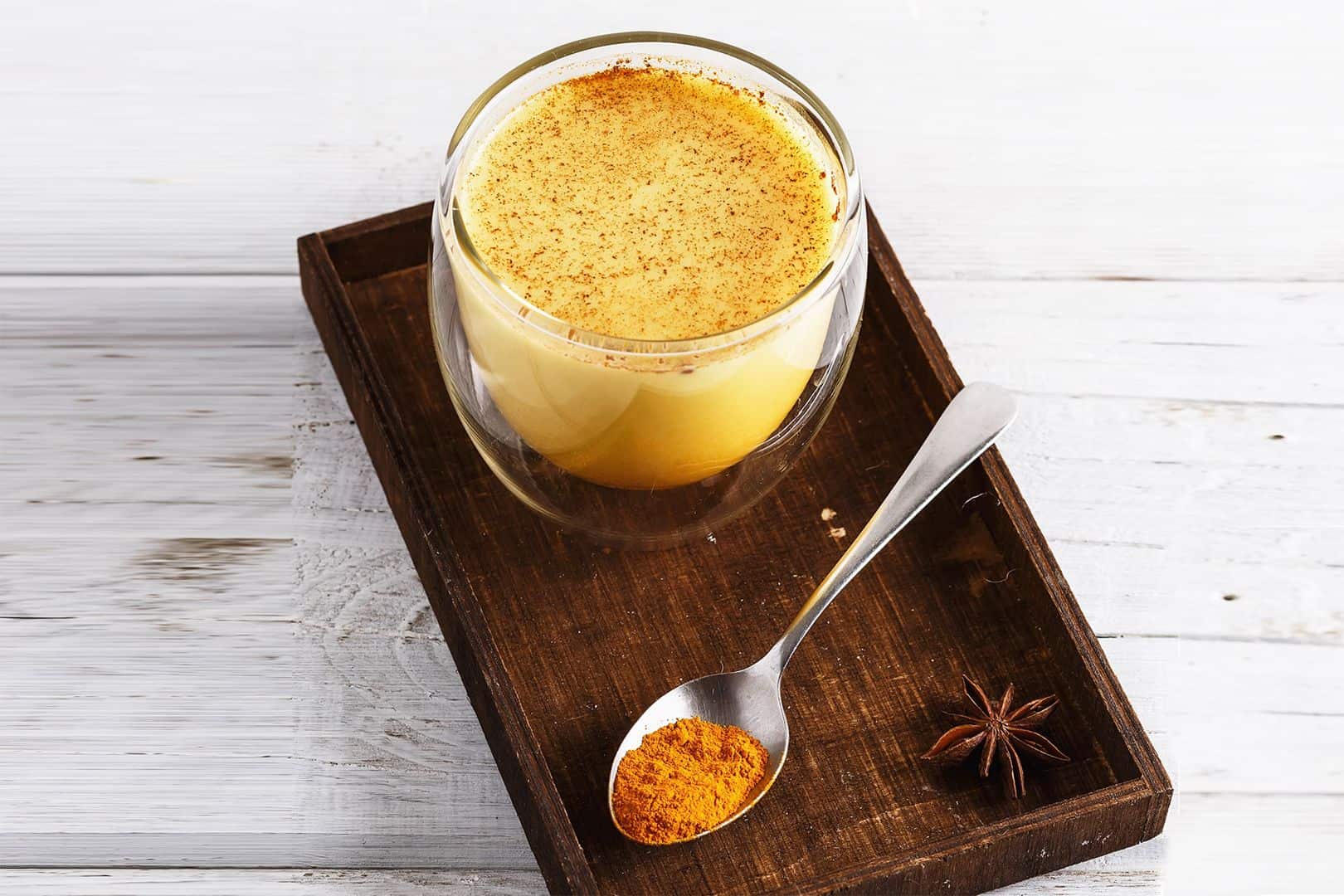 الكركم والحليب