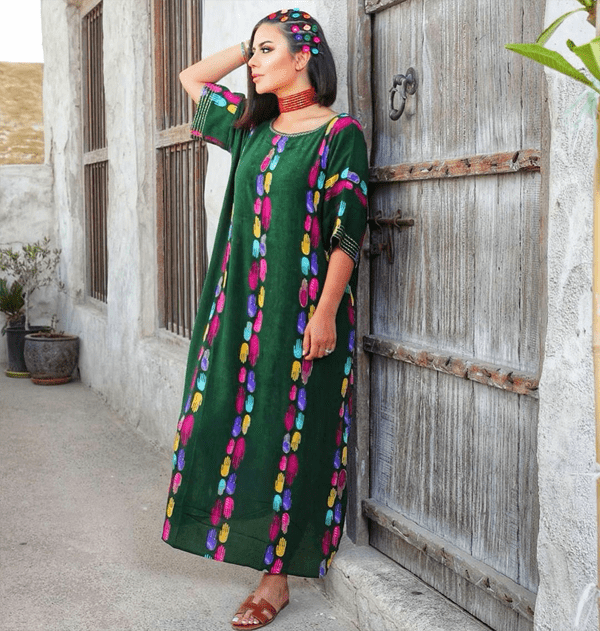  أناقة شرقية محتشمة للفاشنيستا ديما الأسدي