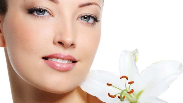 طرق طبيعية لتوحيد لون البشرة خلال فصل الصيف