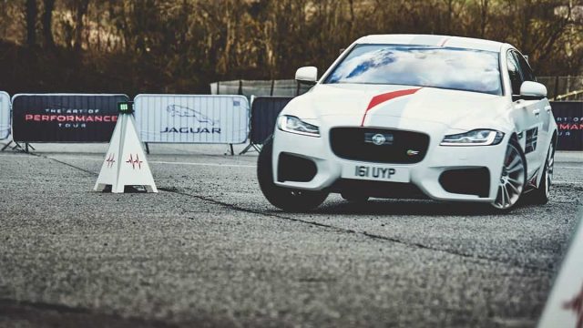 اسئلة الاختبار النظري لرخصة القيادة في دبي للنجاح من المرة اﻷولى