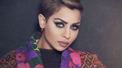 إطلالة مكياج ناعمة من وحي هند البلوشي للبشرة العنبية