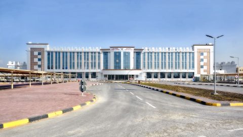 جامعة العين للعلوم والتكنولوجيا في أبوظبي