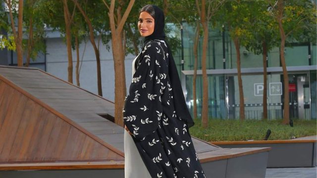 بالصور: مجموعة عبايات صيفية استلهمي منها إطلالتك