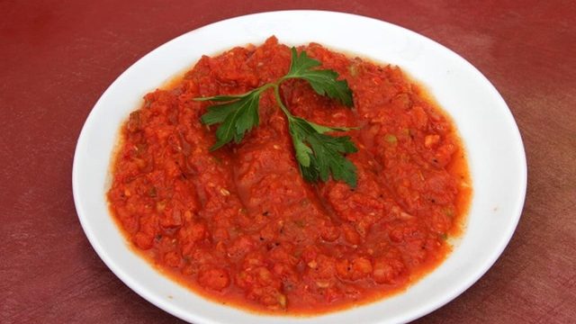 خطوات تجهيز هريس الفلفل الحار