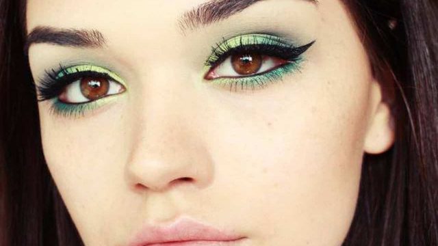 أفكار مكياج عيون مبتكر لإطلالة جذابة