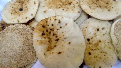 طريقة تجهيز الخبز البلدي في المنزل