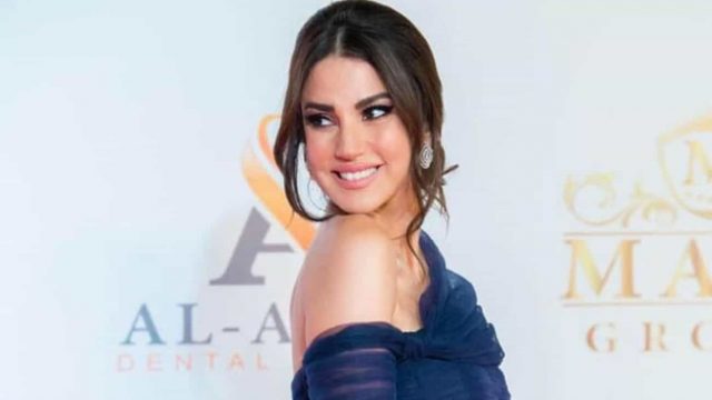 بالصور: درة زروق تتعرض لهجوم على الانستغرام بعد وفاة عزت أبو عوف!