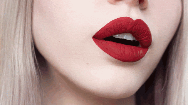 بالصور: ألوان حمرة تدوم طويلا لإطلالة أحمر شفاه جذابة