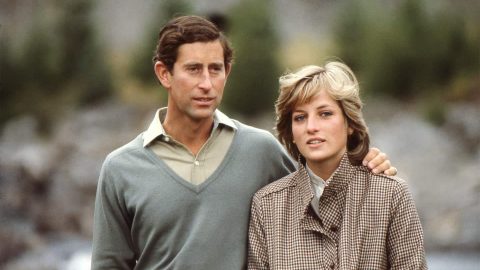 تخلي تشارلز عن ديانا : الأسباب والقصة كاملة