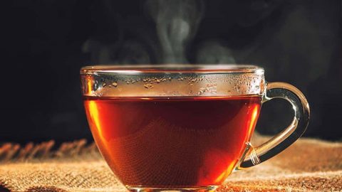 فوائد الشاي للعين ووصفات منزلية سهلة ومضمونة