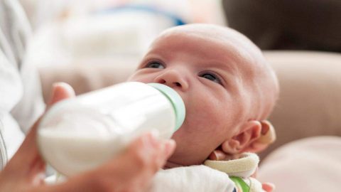 كيفية تنشيف حليب الثدي بعد الفطام بالأعشاب الطبيعية