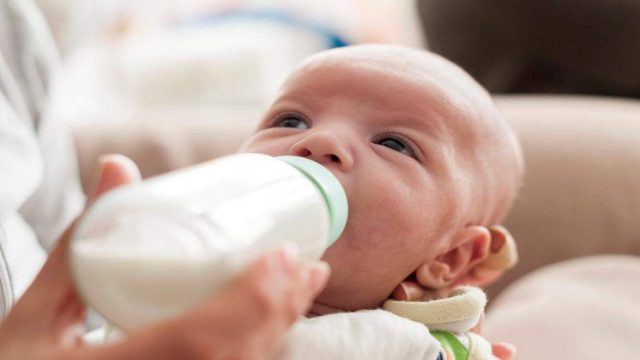 كيفية تنشيف حليب الثدي بعد الفطام بالأعشاب الطبيعية