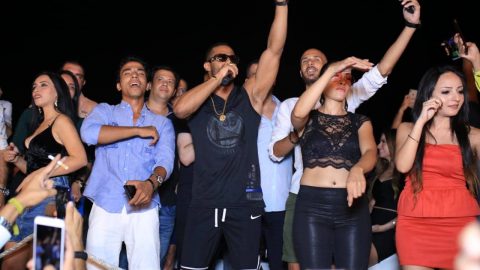 بالصور: فوضى واشتباكات في حفل محمد رمضان