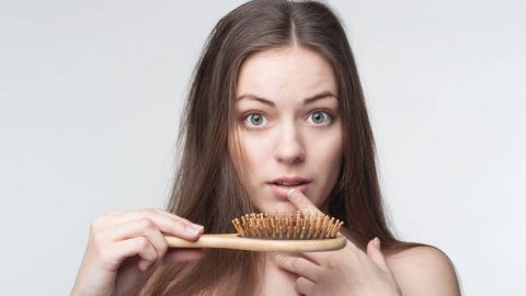 علاج تساقط الشعر بالثوم