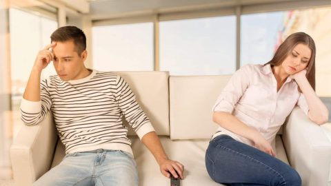 أساليب تعامل سلبية تدمر حياتك الزوجية!