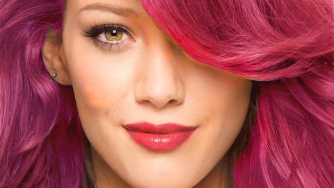 حيل منزلية للتخلص من صبغة الشعر باللون الأحمر