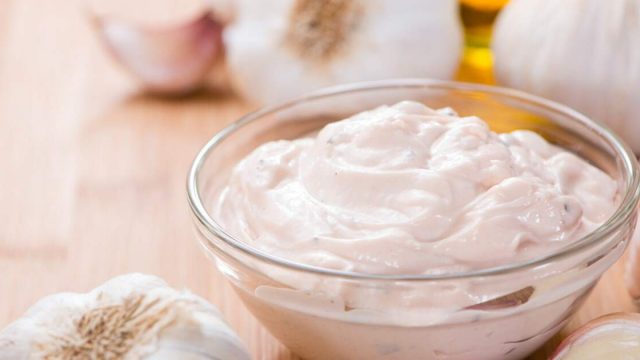 كيفية تجهيز متبل الكوسا بالطحينة