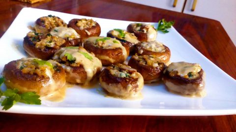 طريقة تجهيز فطر مشوي بالثوم والجبن