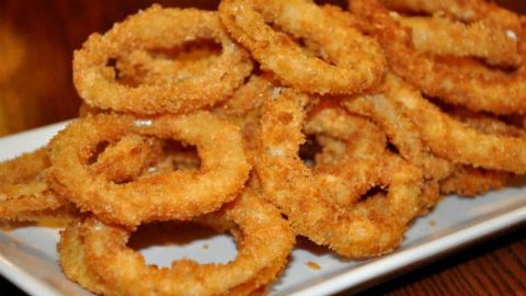 كيفية تجهيز حلقات البصل مثل المطاعم