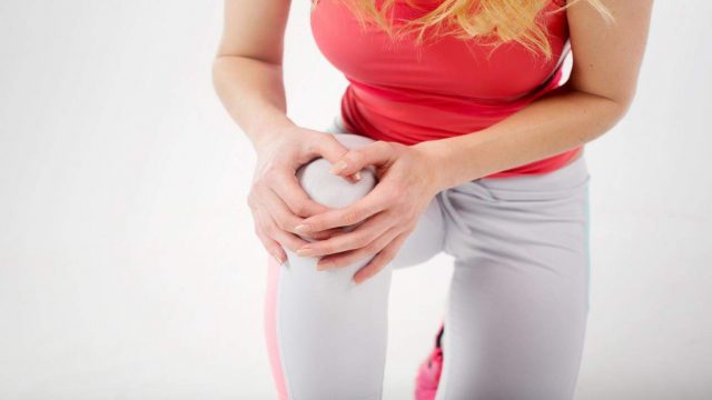 5 توابل طبيعية للمساعدة على تخفيف آلام الركبة