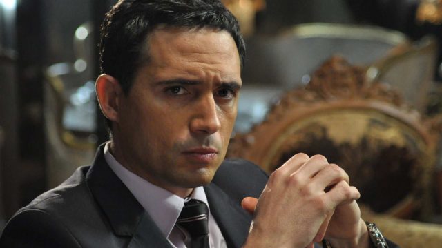 نيللي كريم تمازح ظافر عابدين وتنشر صورهما على الانستغرام!