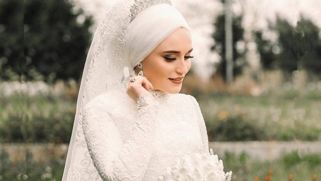 لفات طرحة مميزة وعصرية للعروس المحجبة بالصور