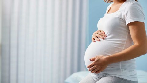 للحامل: كيف تتعاملين مع الإسهال في الأشهر الأولى