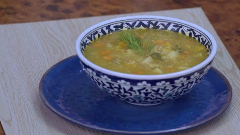 خطوات تجهيز شوربة الكينوا