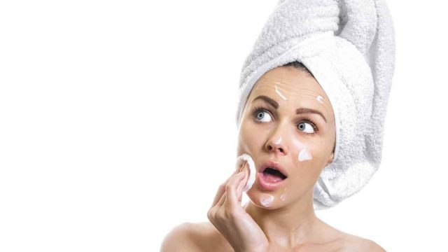 اعتني بصحة بشرتك بأقنعة ما قبل النوم!