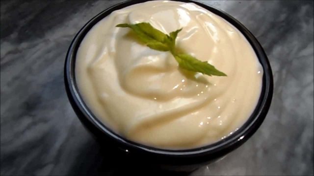 خطوات تجهيز مايونيز بدون بيض