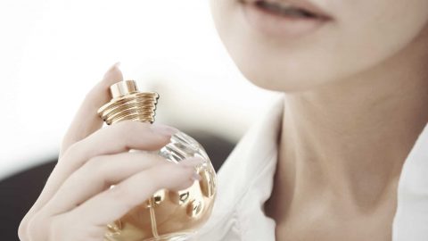 أفضل العطور التي تدوم كثيرًا