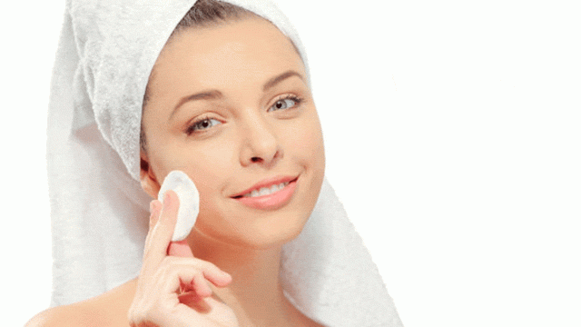 بدائل طبيعية آمنه ورخيصة لمنتجات البشرة المشهورة